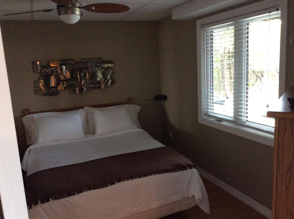 N' This On The Bay -Vacation Suite Wiarton Buitenkant foto