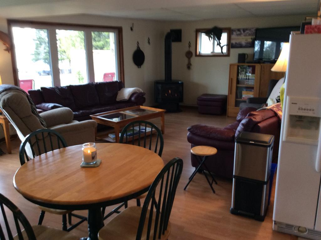 N' This On The Bay -Vacation Suite Wiarton Buitenkant foto
