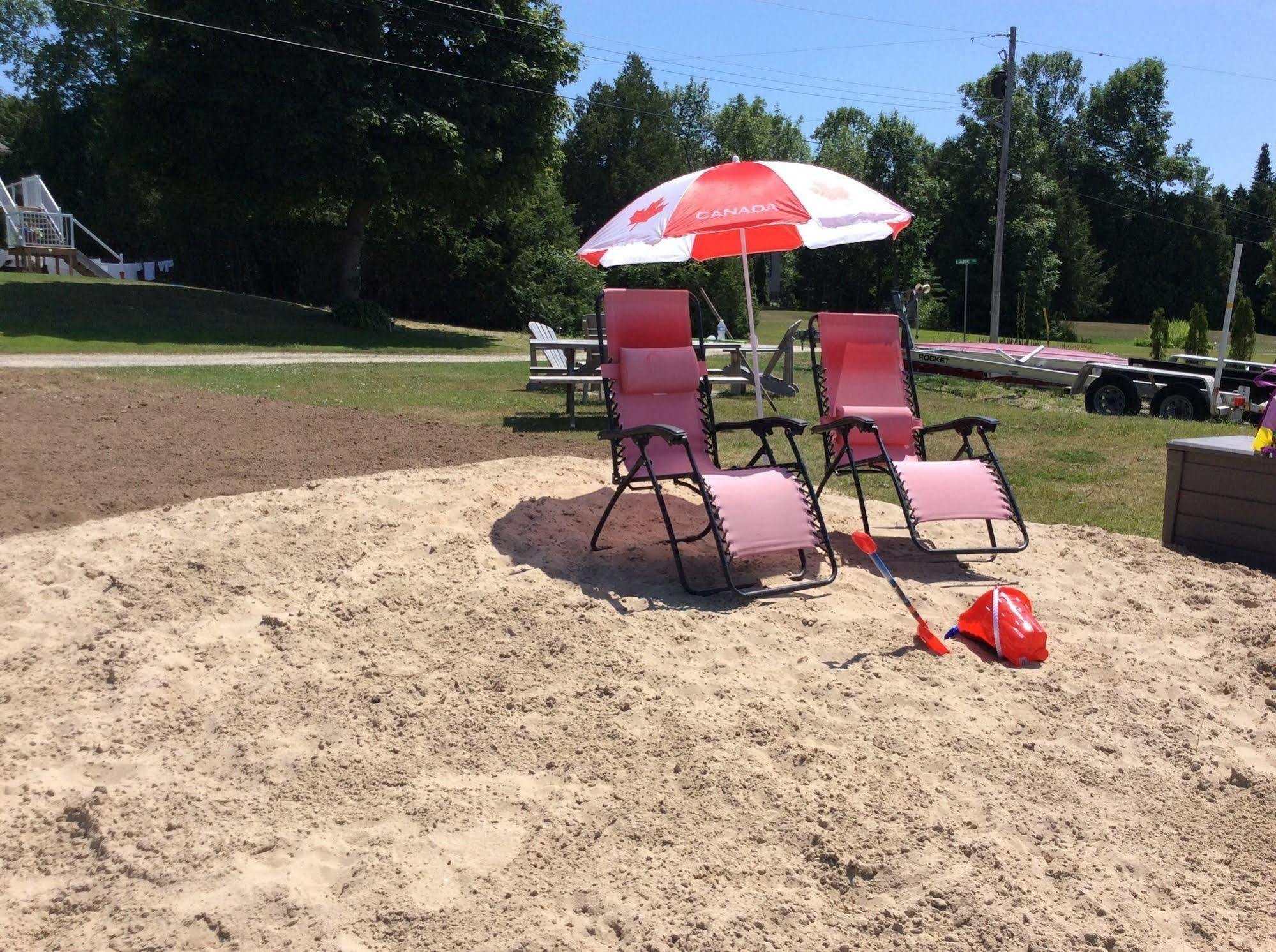 N' This On The Bay -Vacation Suite Wiarton Buitenkant foto