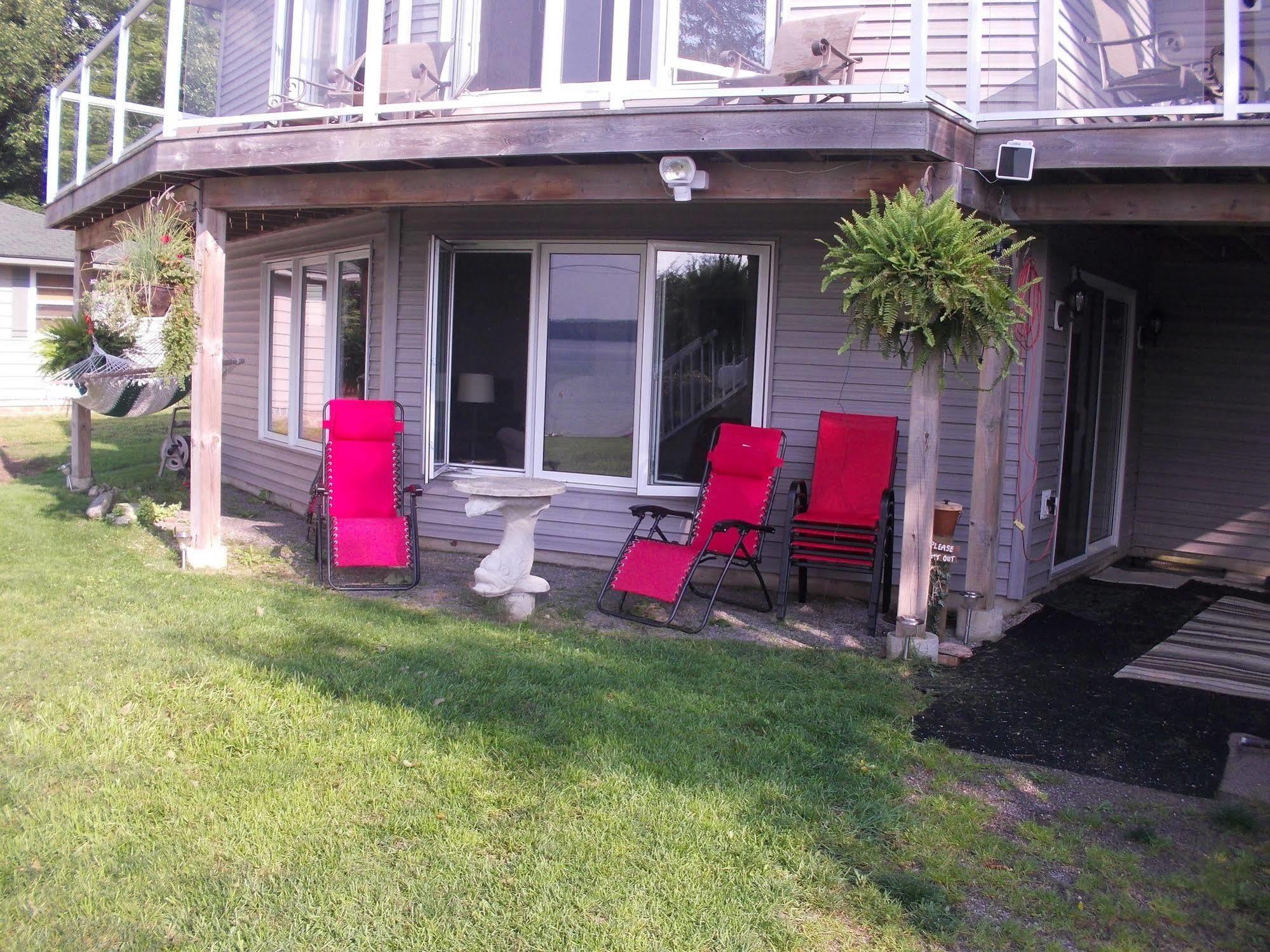 N' This On The Bay -Vacation Suite Wiarton Buitenkant foto